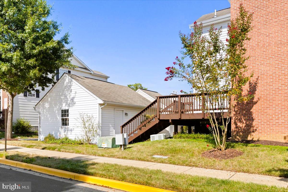 MARLTON TOWN CENTER - Residential