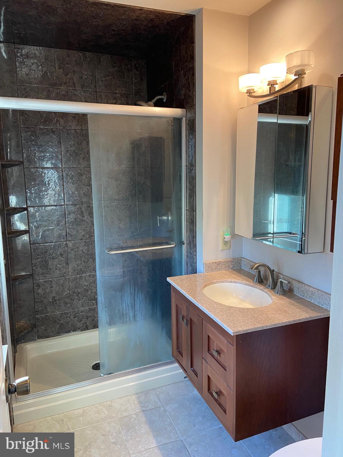 VICTORIA CROSSING - Residential