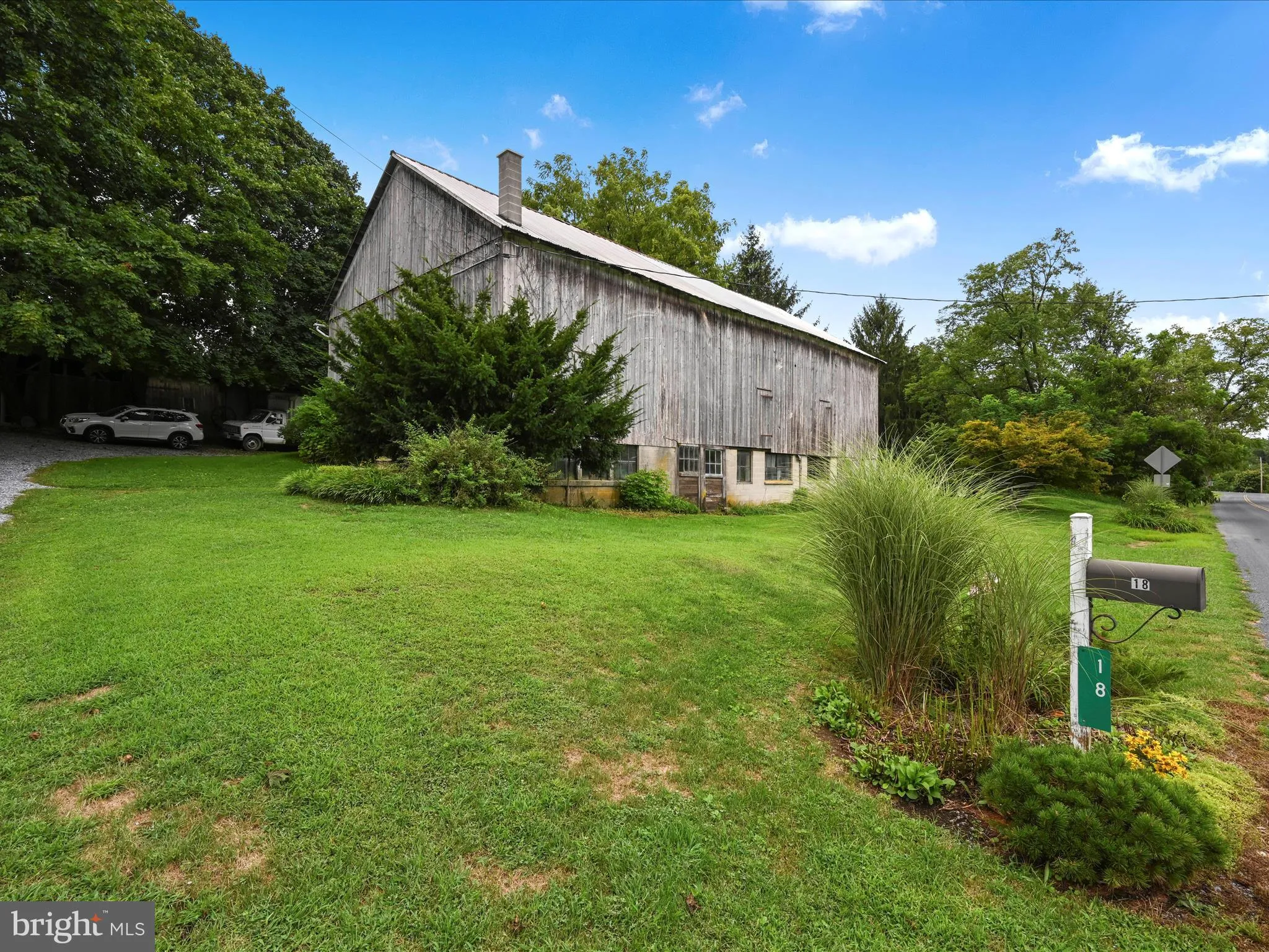 Lititz, Pennsylvania 17543, United States, 5 Bedrooms Bedrooms, ,2 BathroomsBathrooms,Residential,Pending,192214