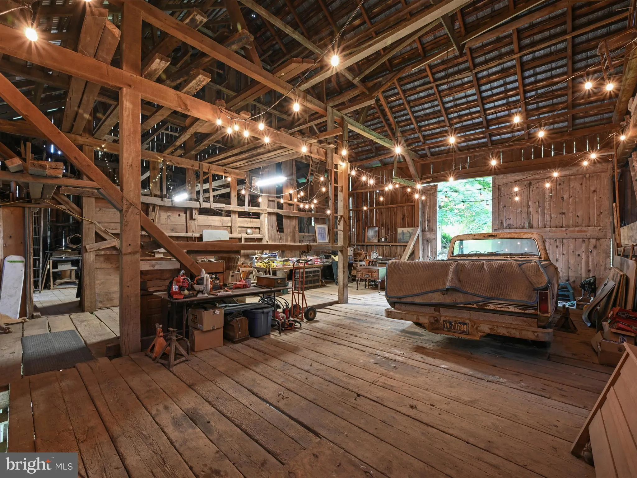 Lititz, Pennsylvania 17543, United States, 5 Bedrooms Bedrooms, ,2 BathroomsBathrooms,Residential,Pending,192214