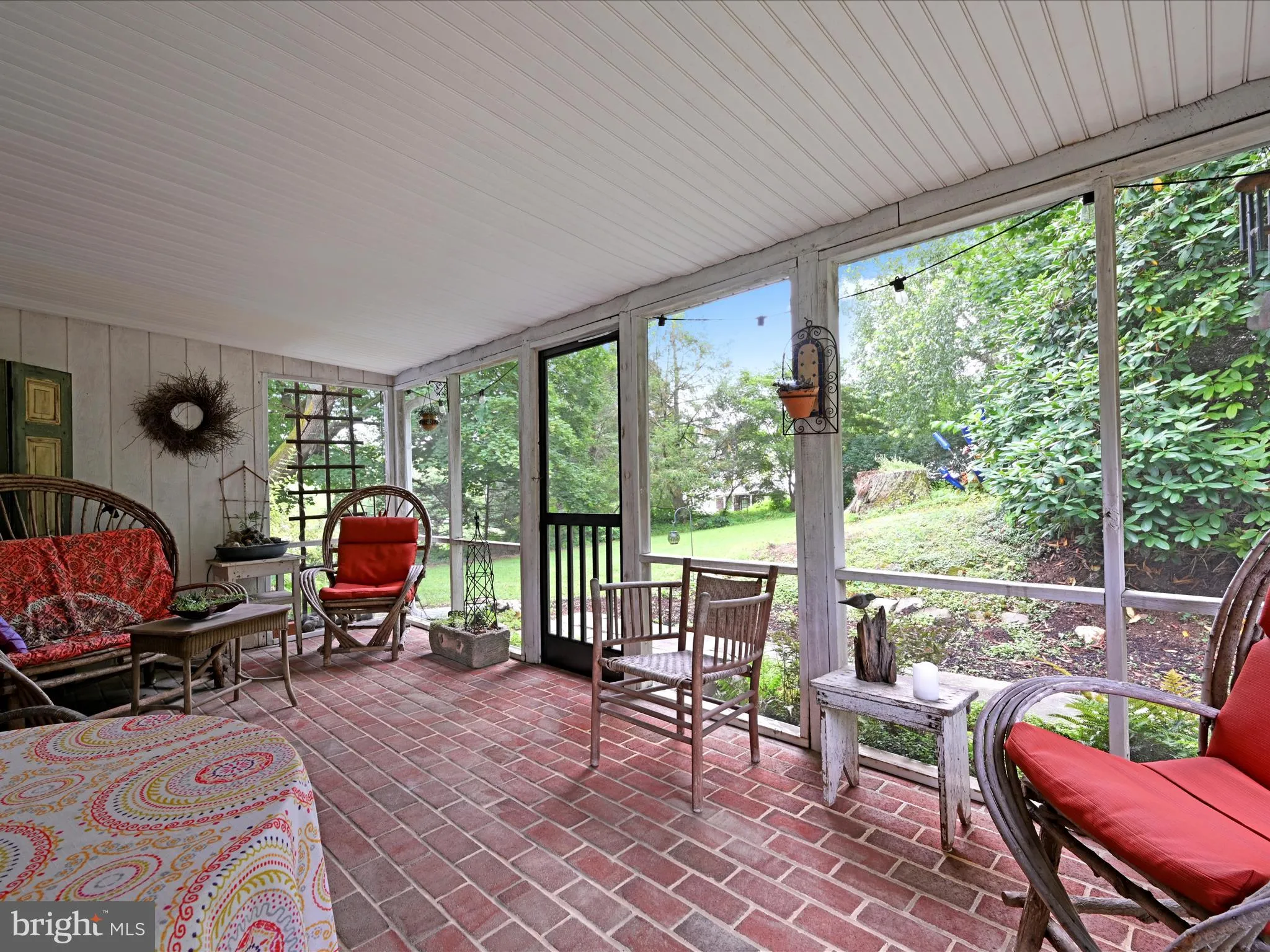 Lititz, Pennsylvania 17543, United States, 5 Bedrooms Bedrooms, ,2 BathroomsBathrooms,Residential,Pending,192214