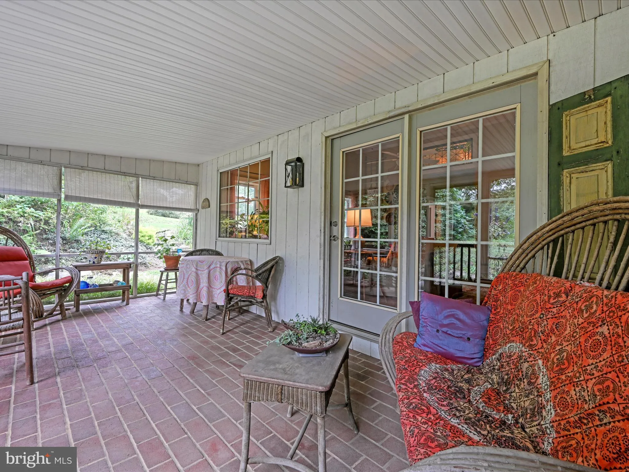 Lititz, Pennsylvania 17543, United States, 5 Bedrooms Bedrooms, ,2 BathroomsBathrooms,Residential,Pending,192214