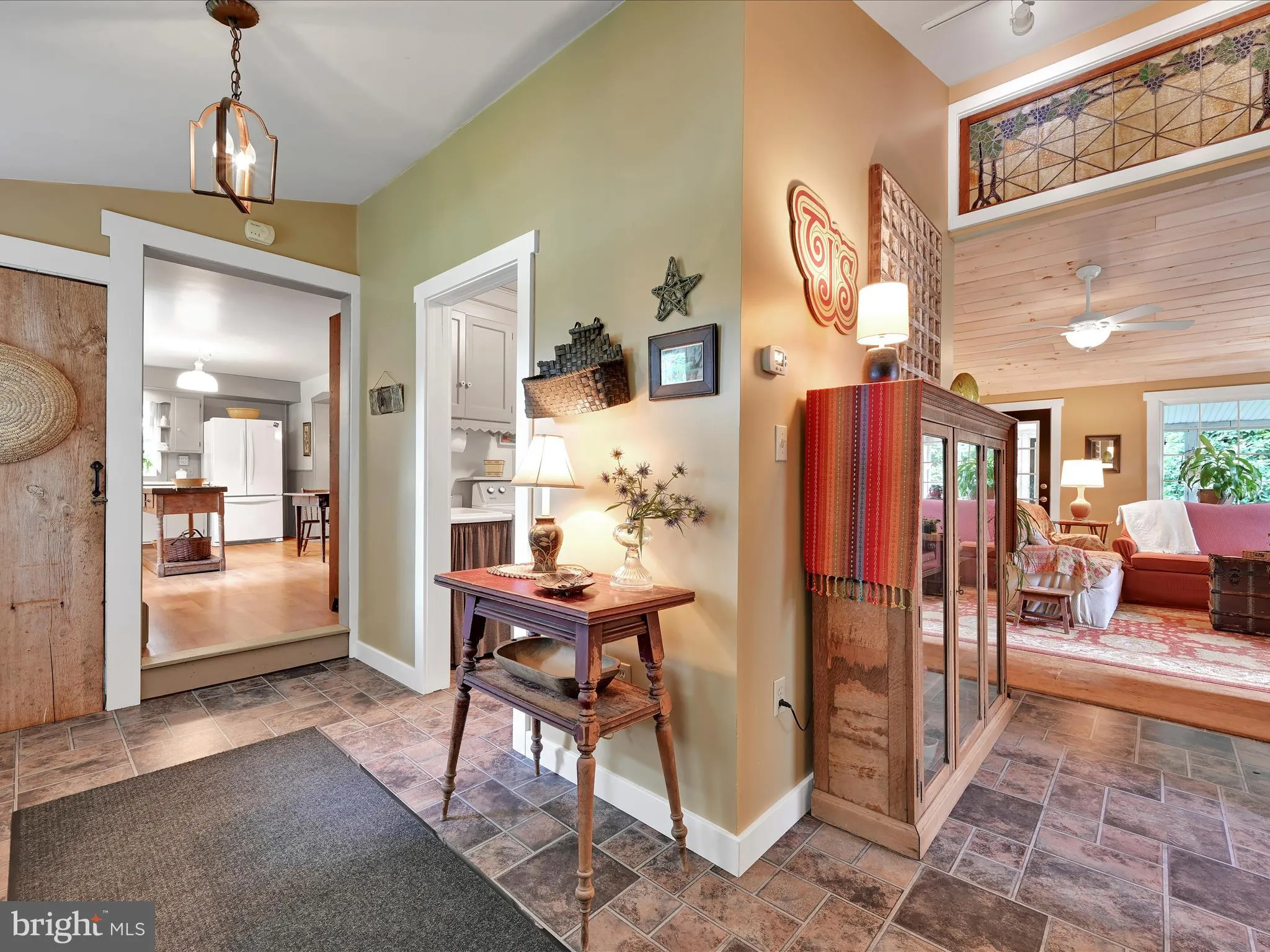 Lititz, Pennsylvania 17543, United States, 5 Bedrooms Bedrooms, ,2 BathroomsBathrooms,Residential,Pending,192214