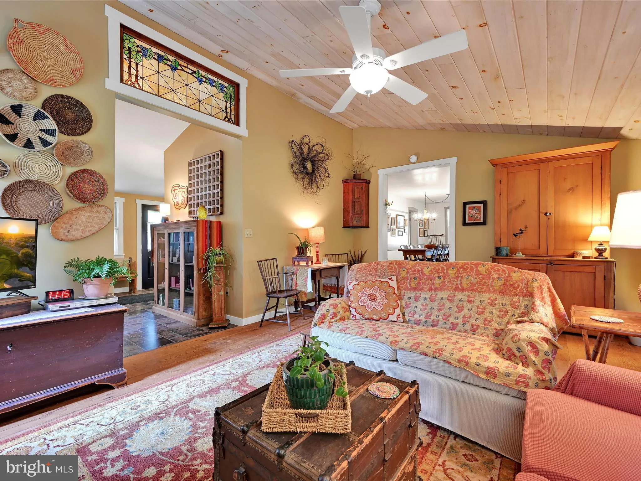 Lititz, Pennsylvania 17543, United States, 5 Bedrooms Bedrooms, ,2 BathroomsBathrooms,Residential,Pending,192214