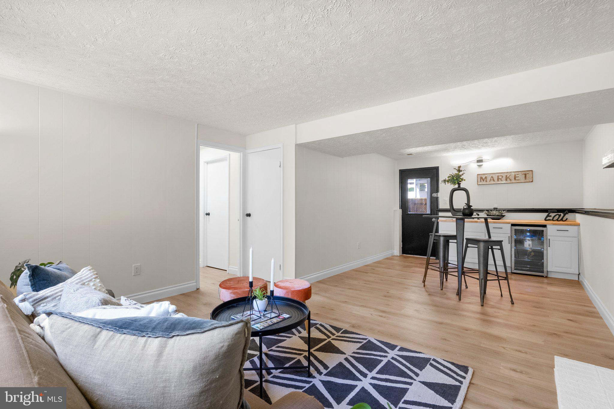 CHARLENE - Residential