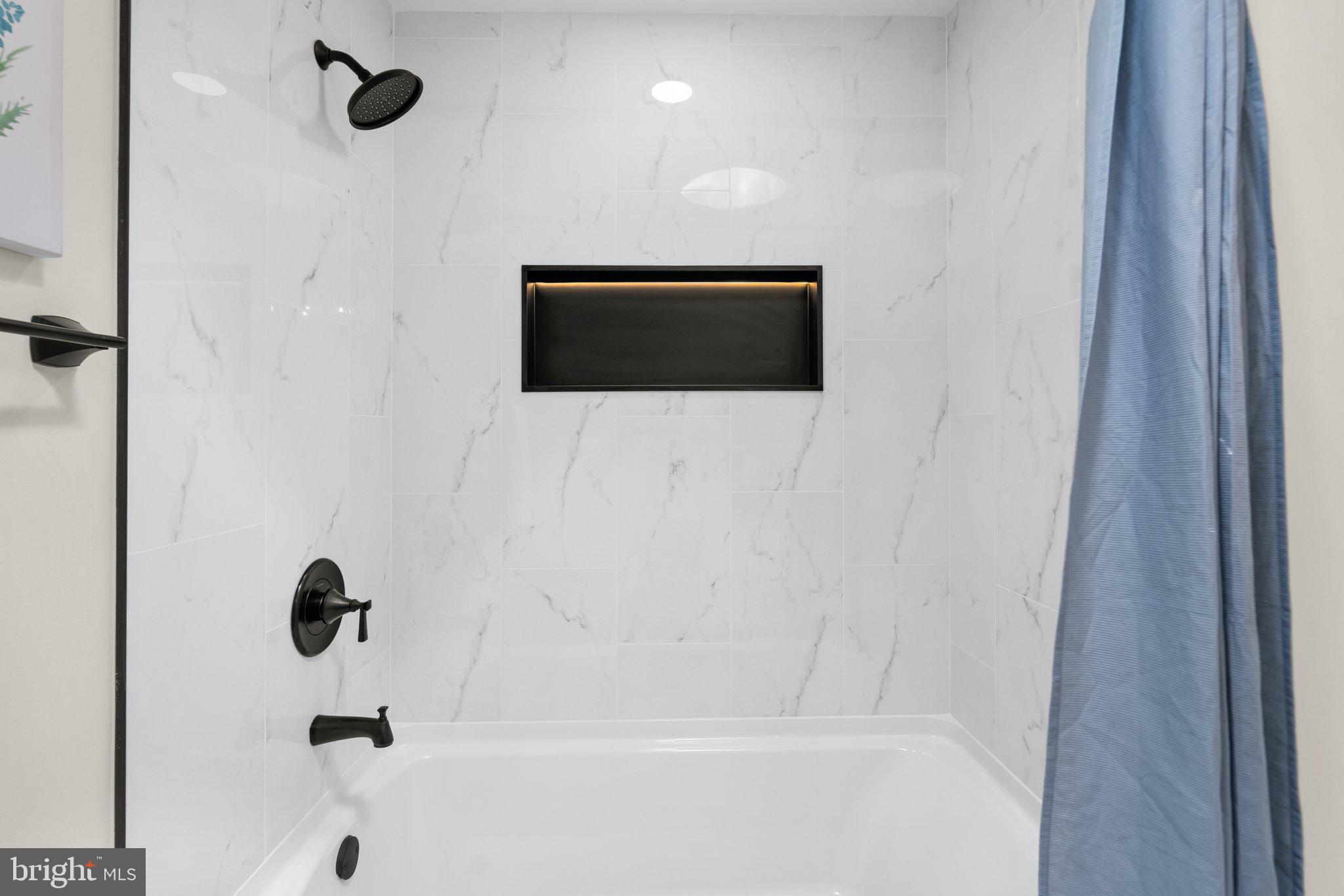 CHARLENE - Residential