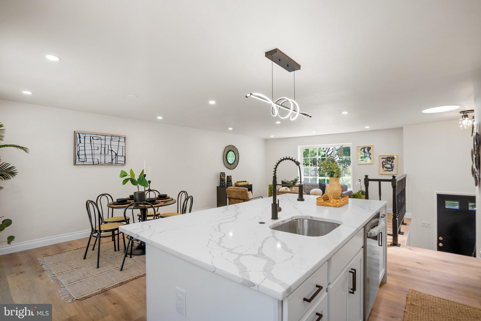 CHARLENE - Residential