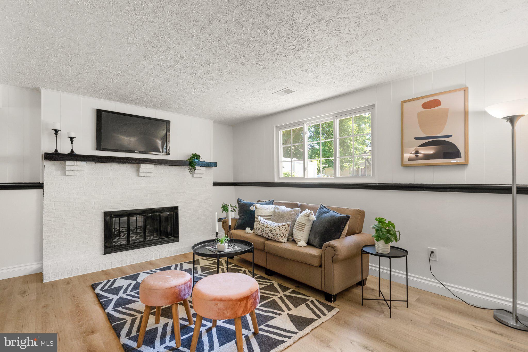 CHARLENE - Residential