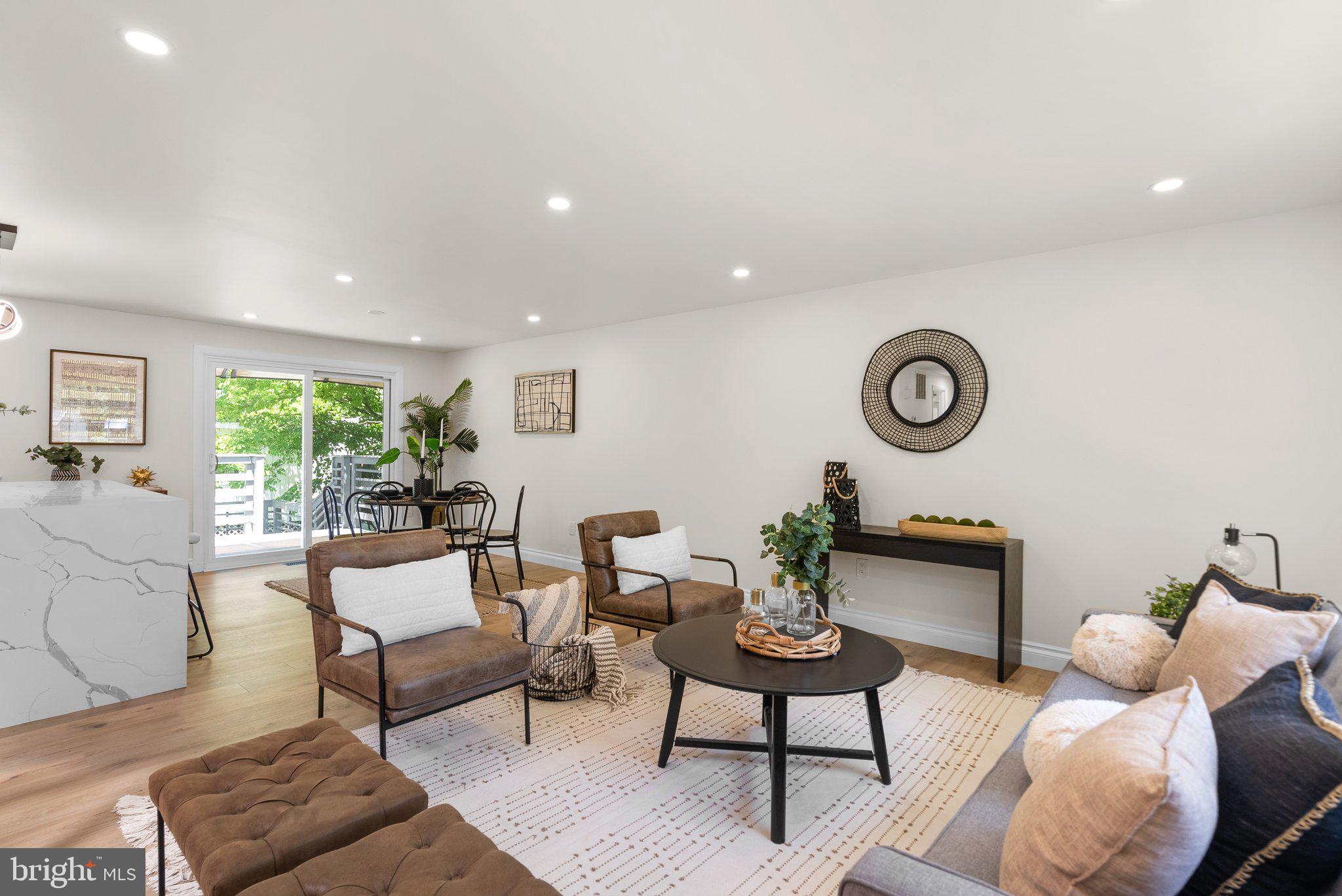 CHARLENE - Residential