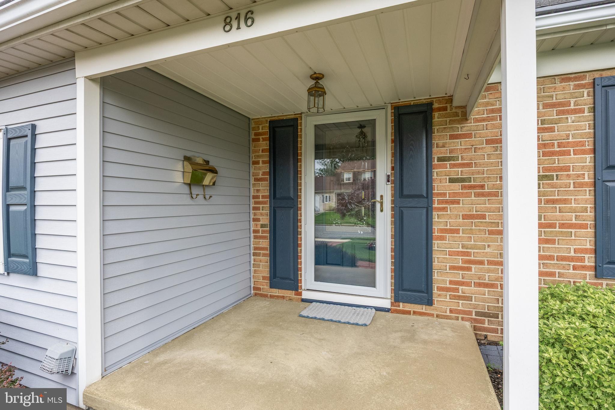 816 COTSWOLD ROAD