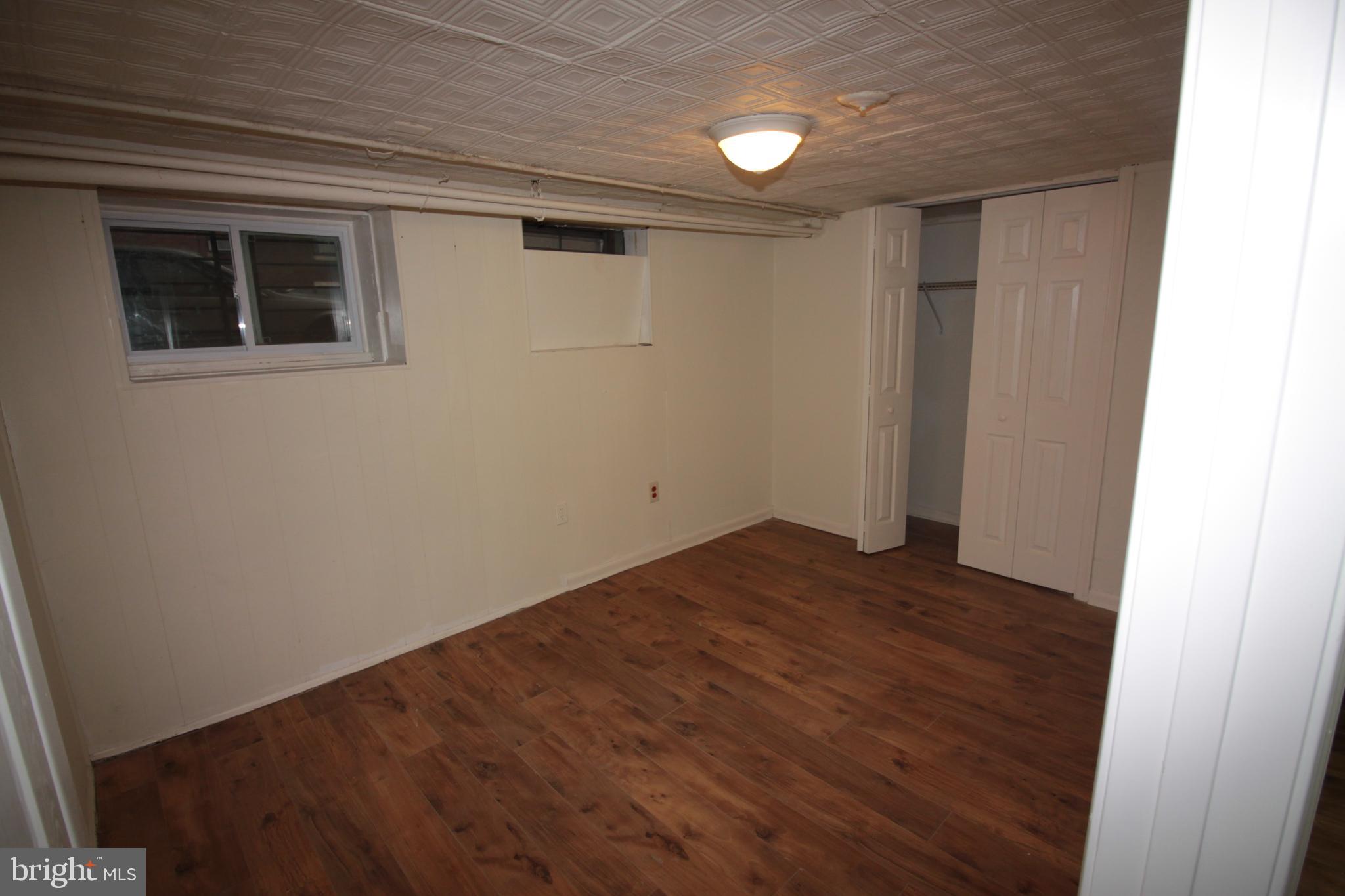 CHARLES VILLAGE - Residential Lease