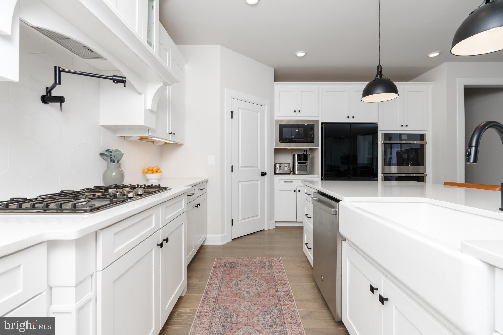 GREYSTONE - Residential