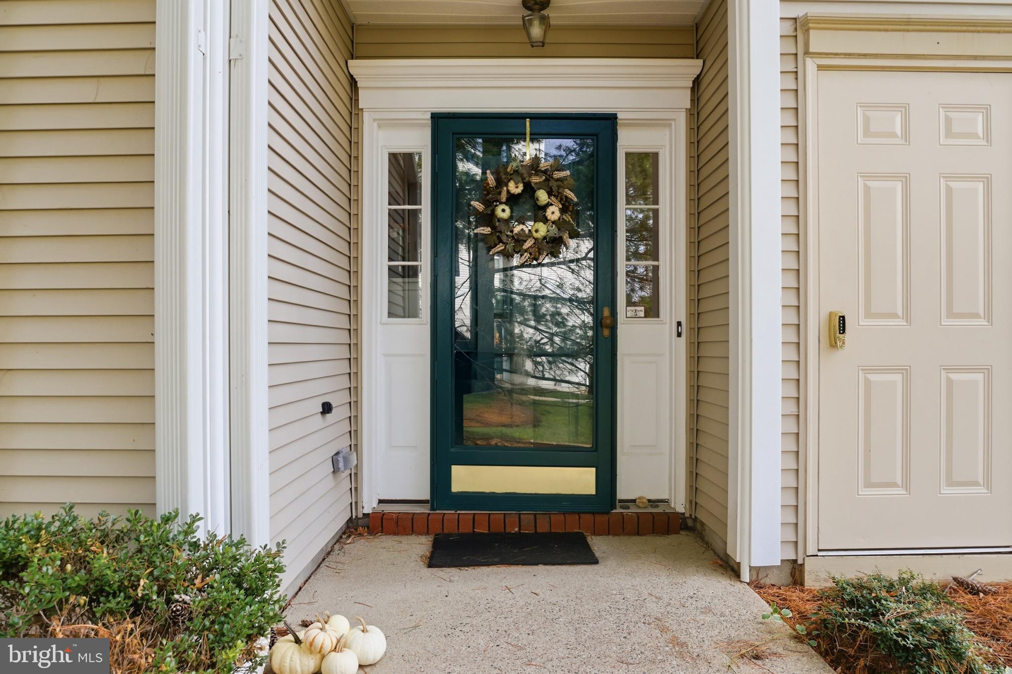 164 SHREWSBURY COURT