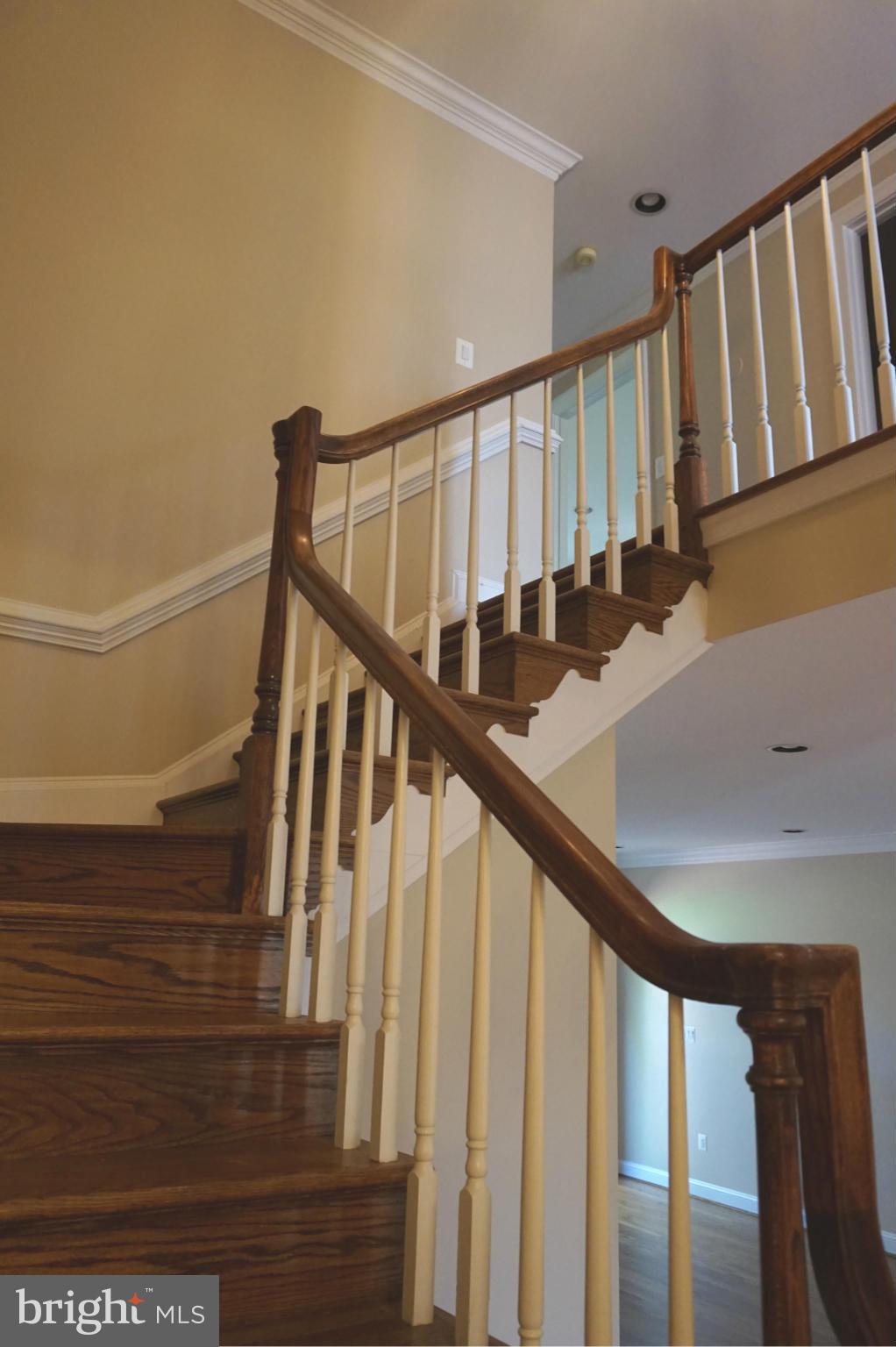 HAMPTONS OF MCLEAN - Residential Lease