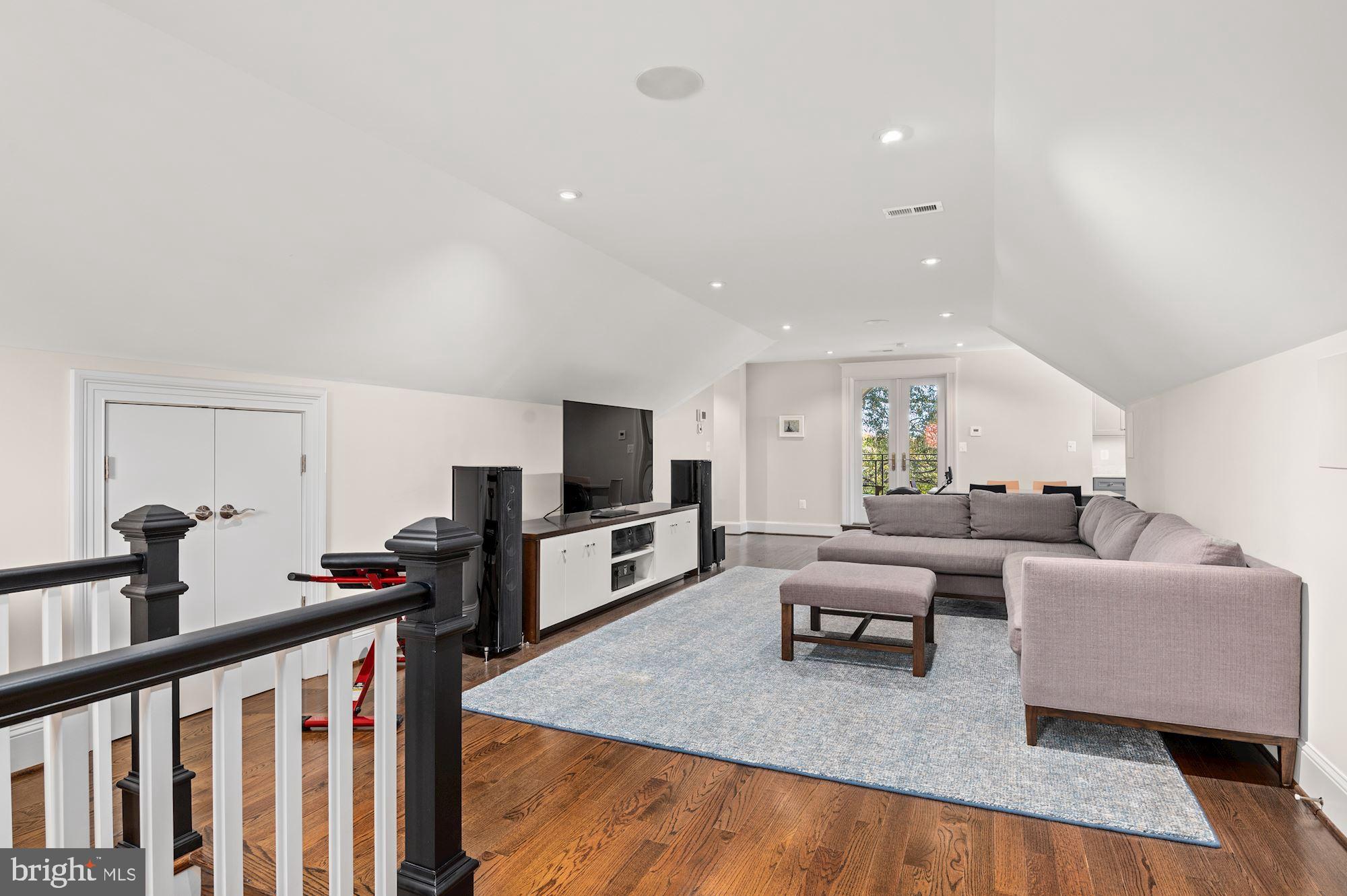 KENT - Residential