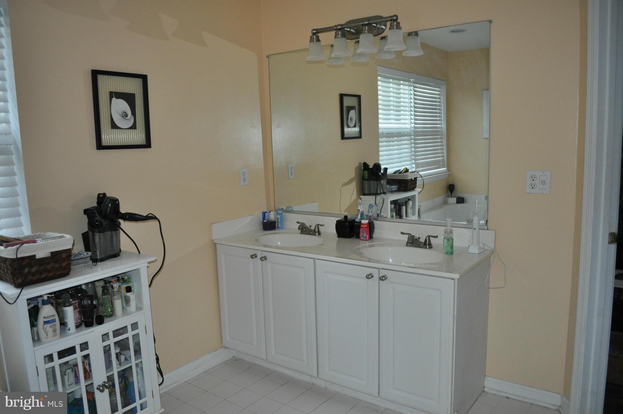 BAY CITY - Residential