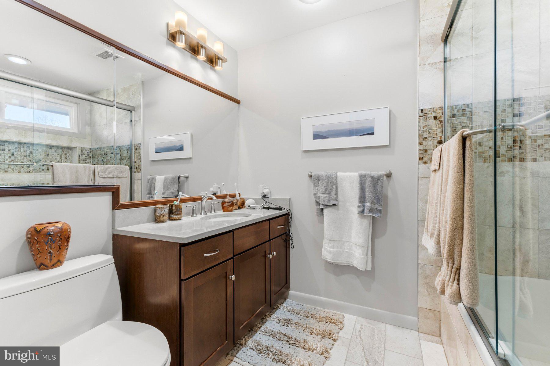 BURNT MILLS HILLS - Residential