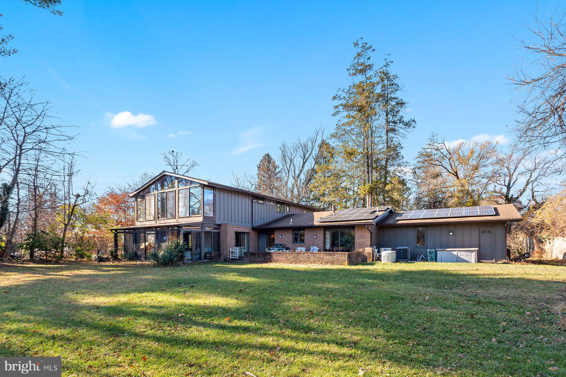 BURNT MILLS HILLS - Residential