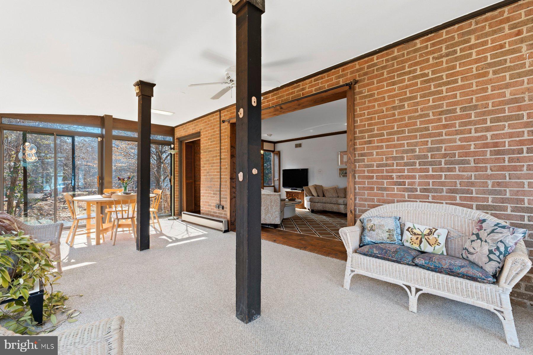 BURNT MILLS HILLS - Residential