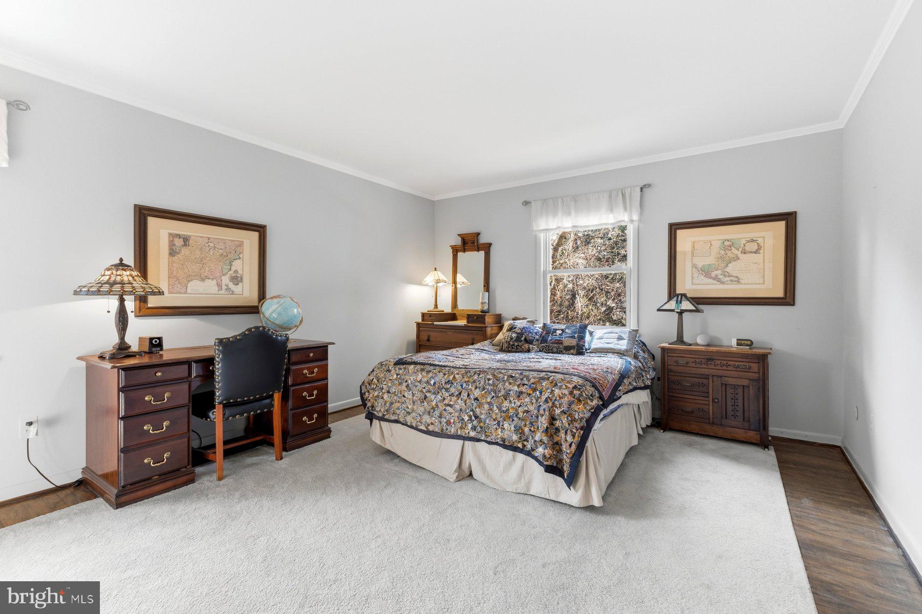 BURNT MILLS HILLS - Residential