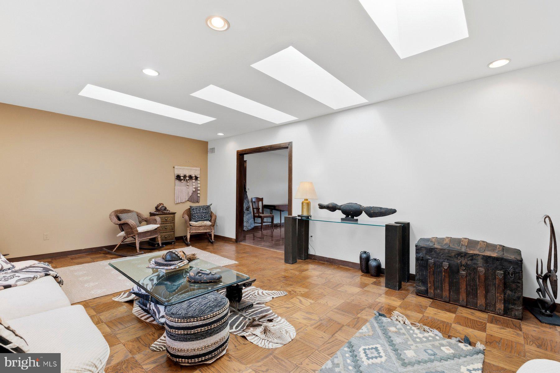 BURNT MILLS HILLS - Residential