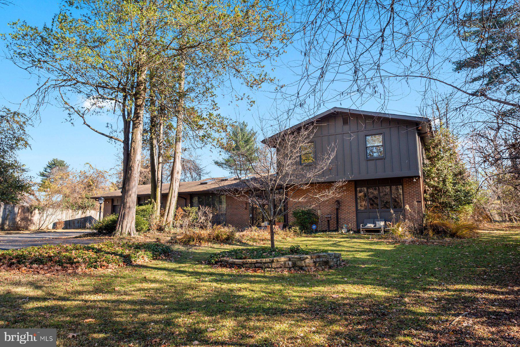 BURNT MILLS HILLS - Residential