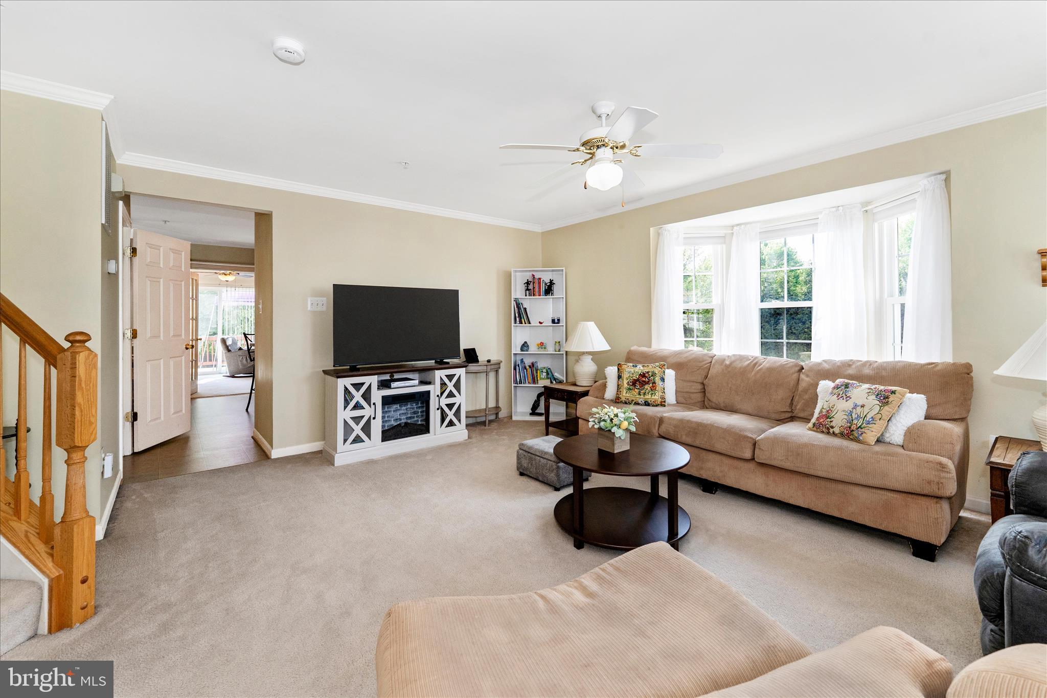 WHISPERING RIDGE - Residential