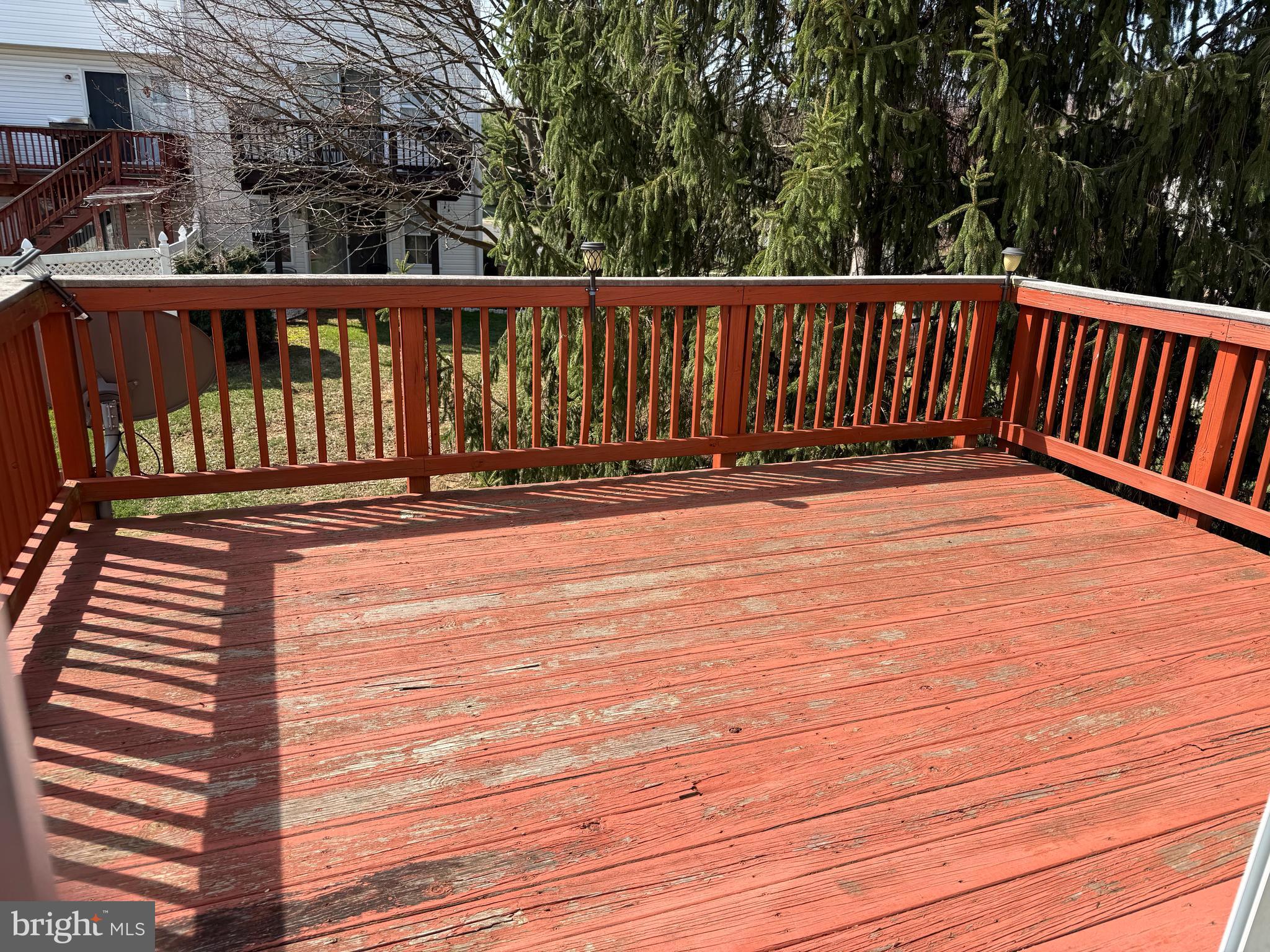 WHISPERING RIDGE - Residential