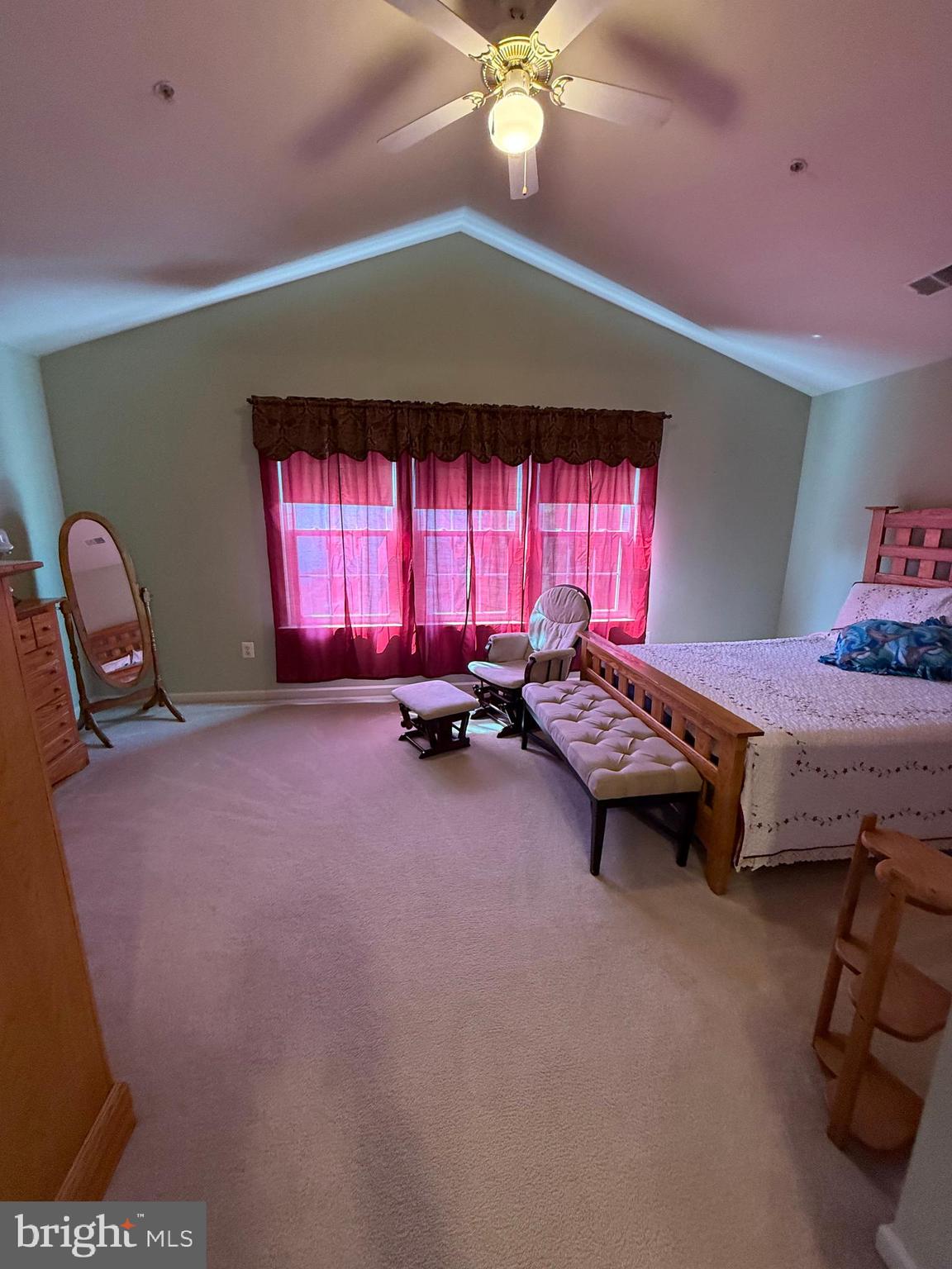 WHISPERING RIDGE - Residential