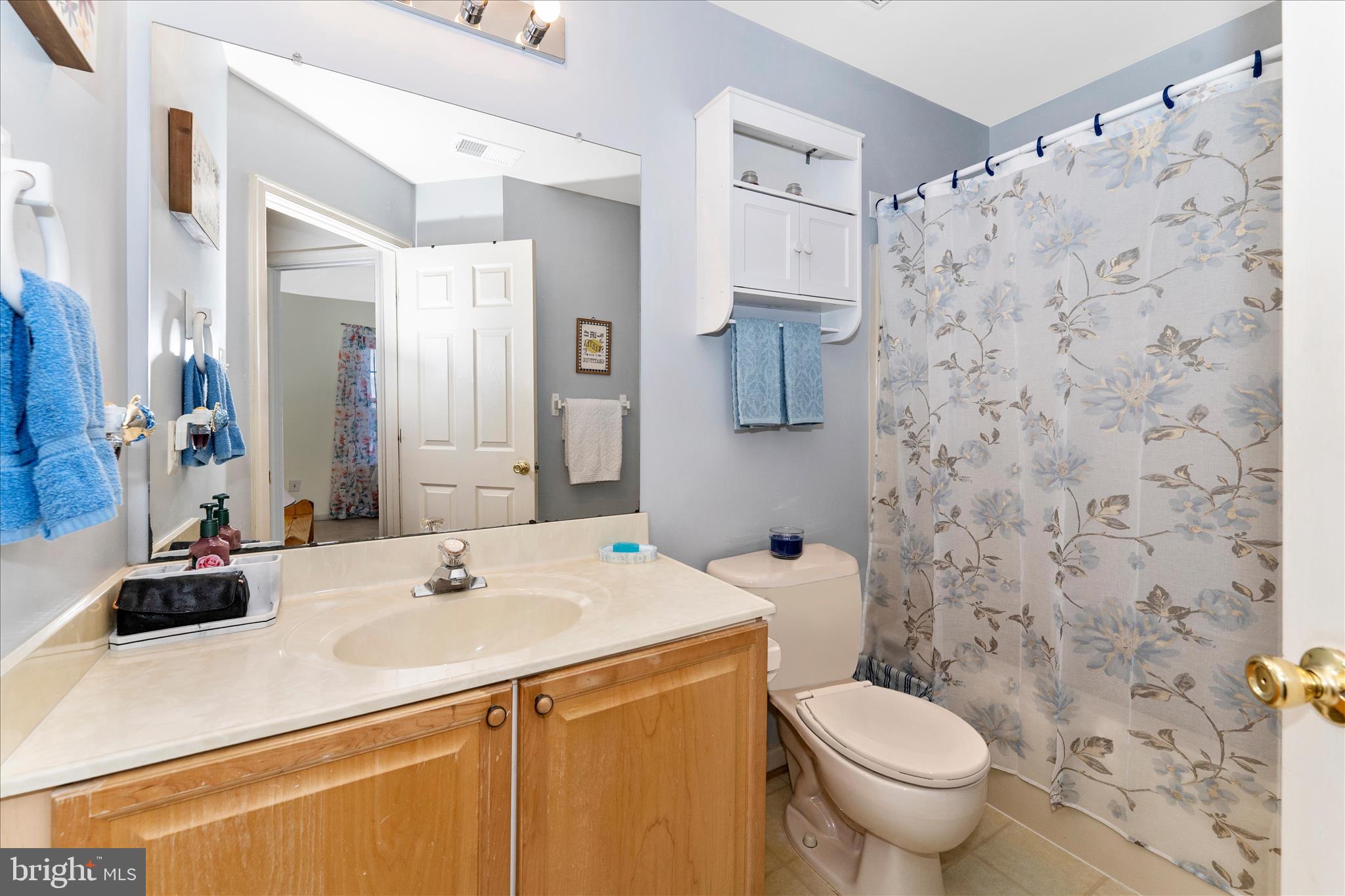 WHISPERING RIDGE - Residential