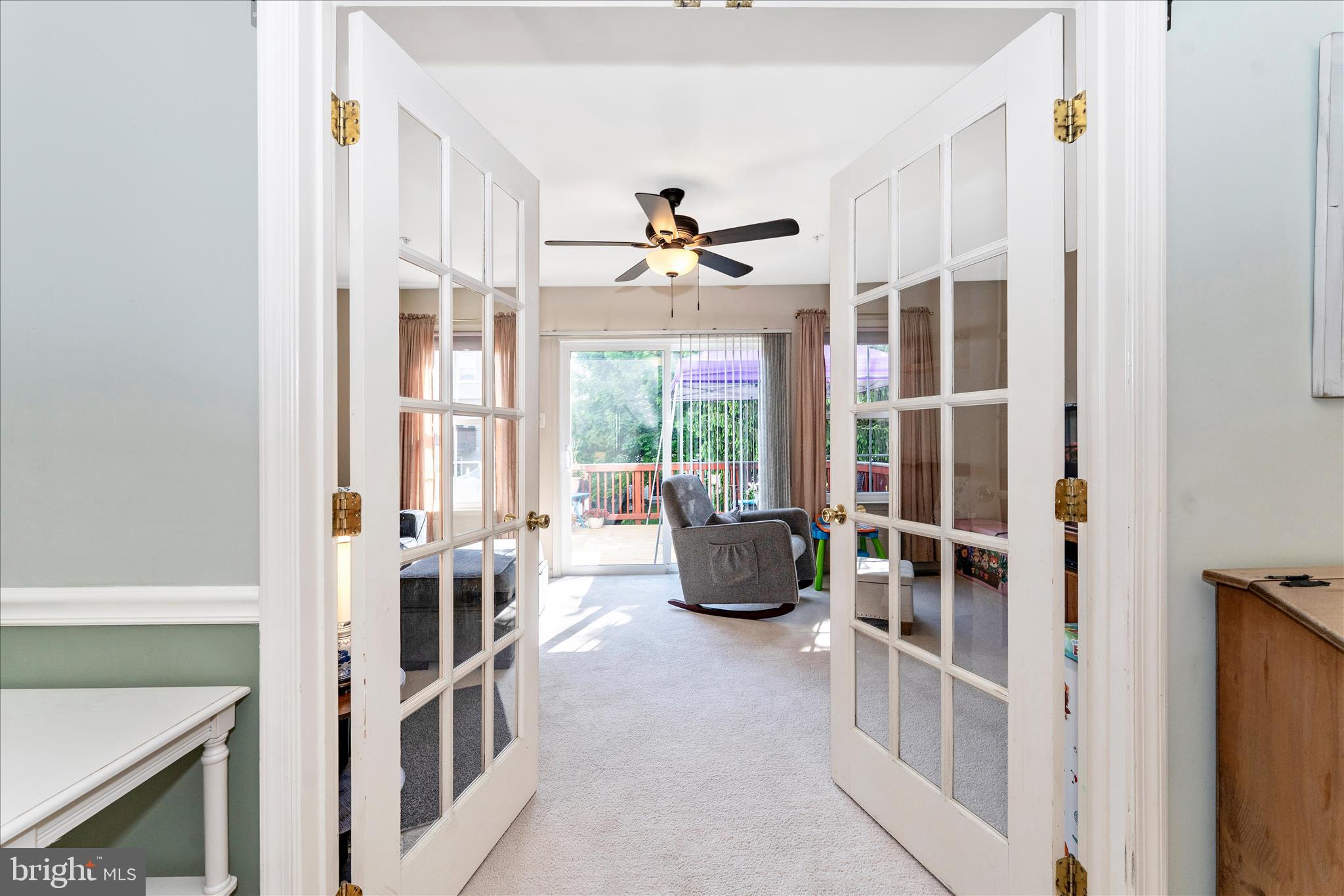 WHISPERING RIDGE - Residential