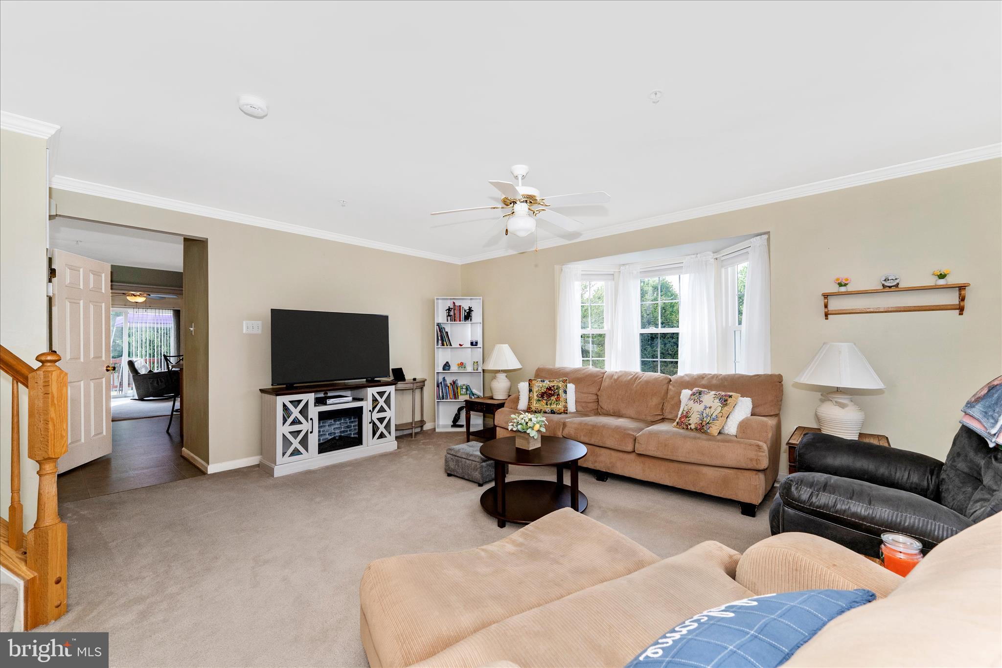 WHISPERING RIDGE - Residential