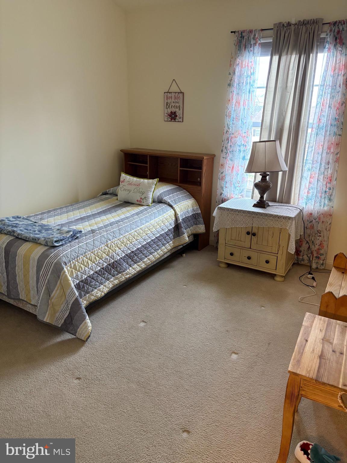 WHISPERING RIDGE - Residential