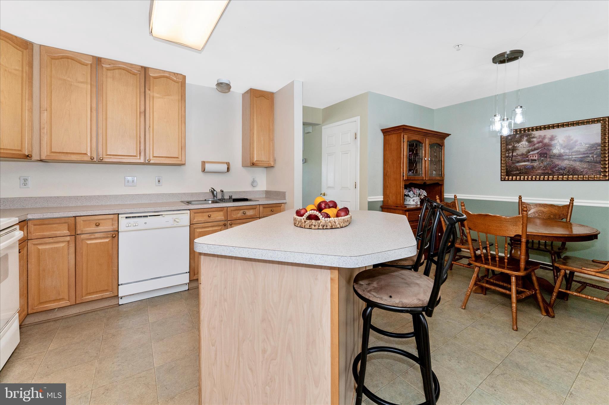 WHISPERING RIDGE - Residential