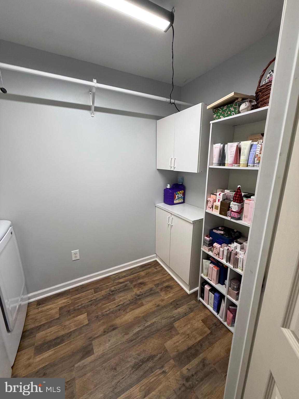 WHISPERING RIDGE - Residential