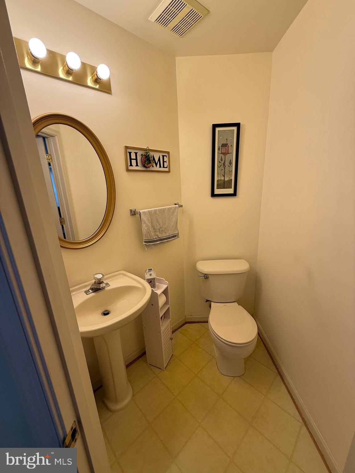 WHISPERING RIDGE - Residential