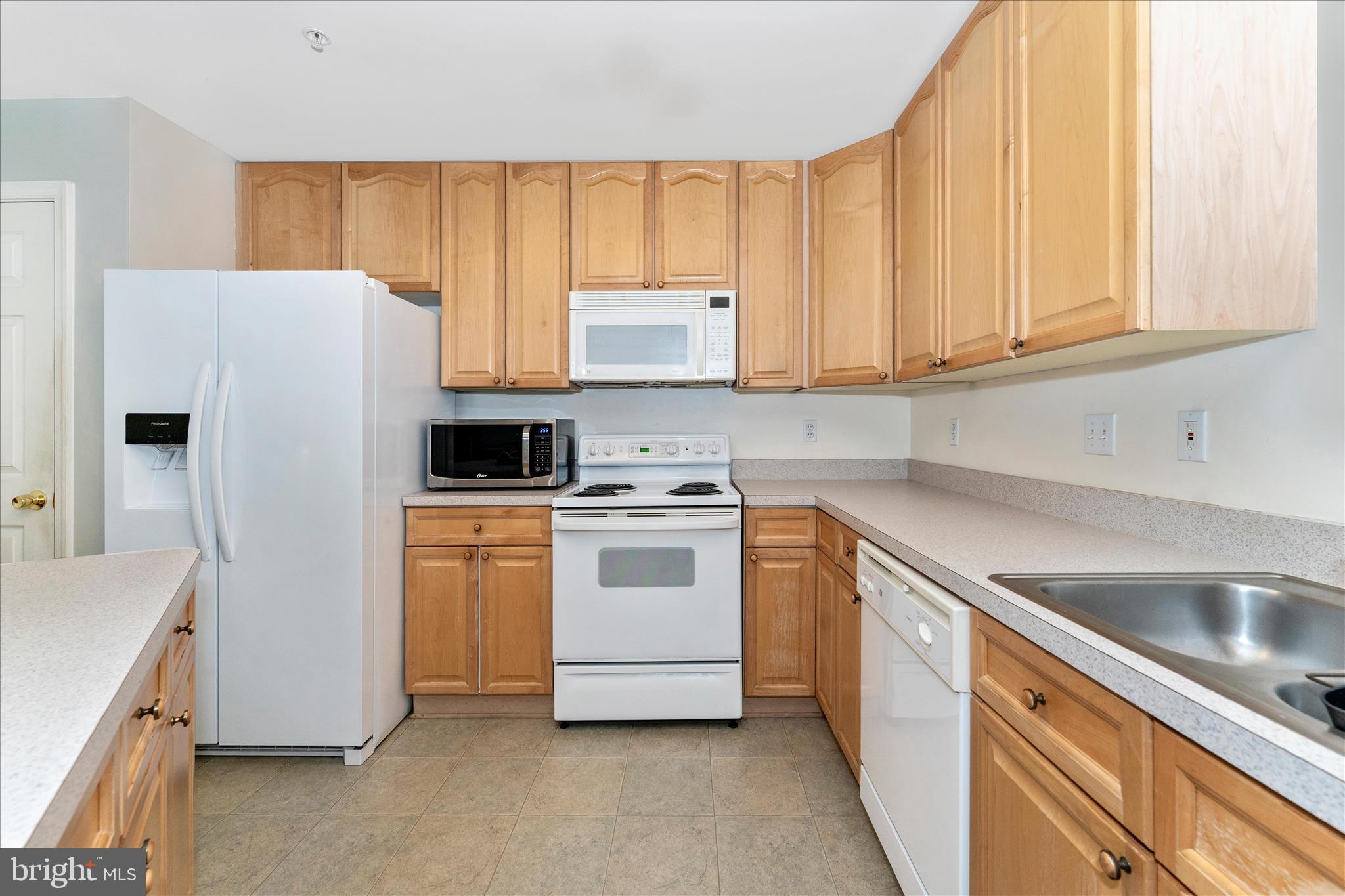 WHISPERING RIDGE - Residential