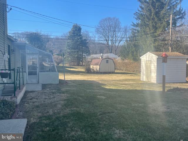 GREENWOOD MALL - Residential