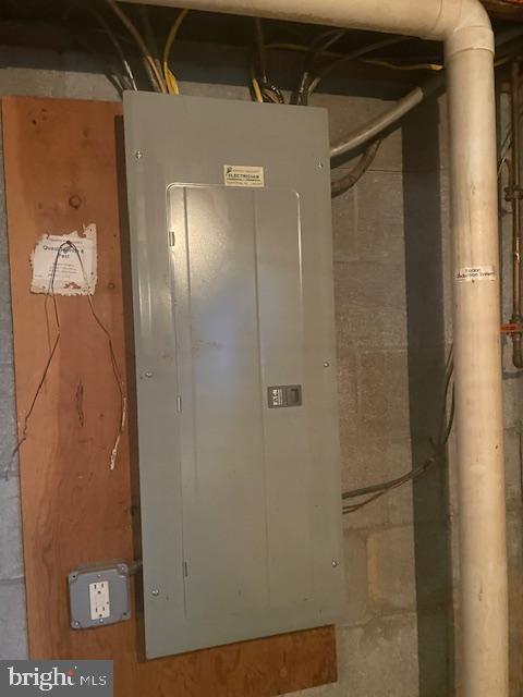 GREENWOOD MALL - Residential