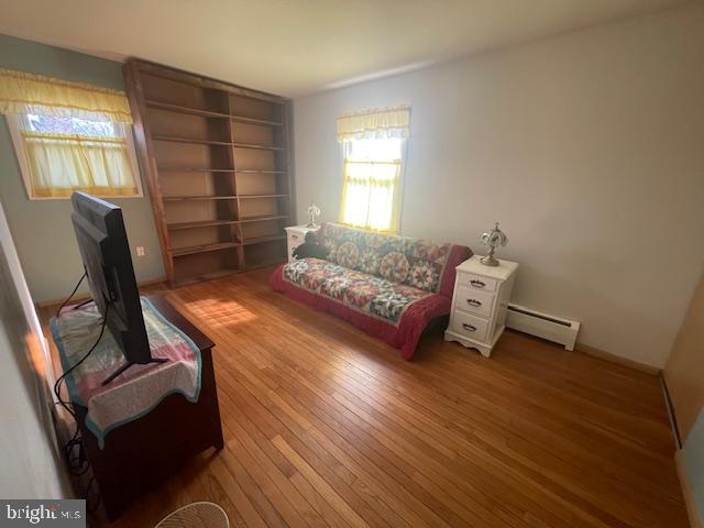 GREENWOOD MALL - Residential