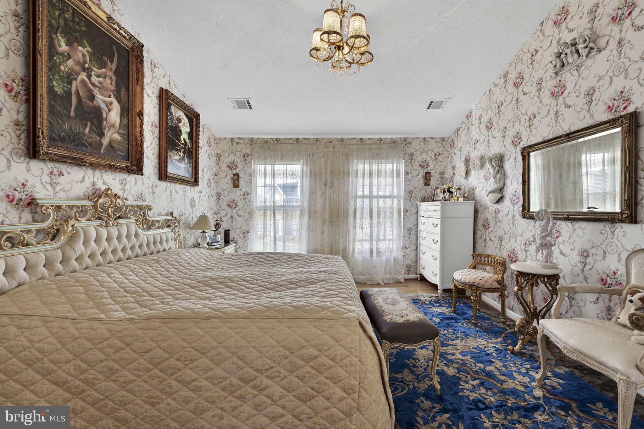 GREAT FALLS CHASE - Residential