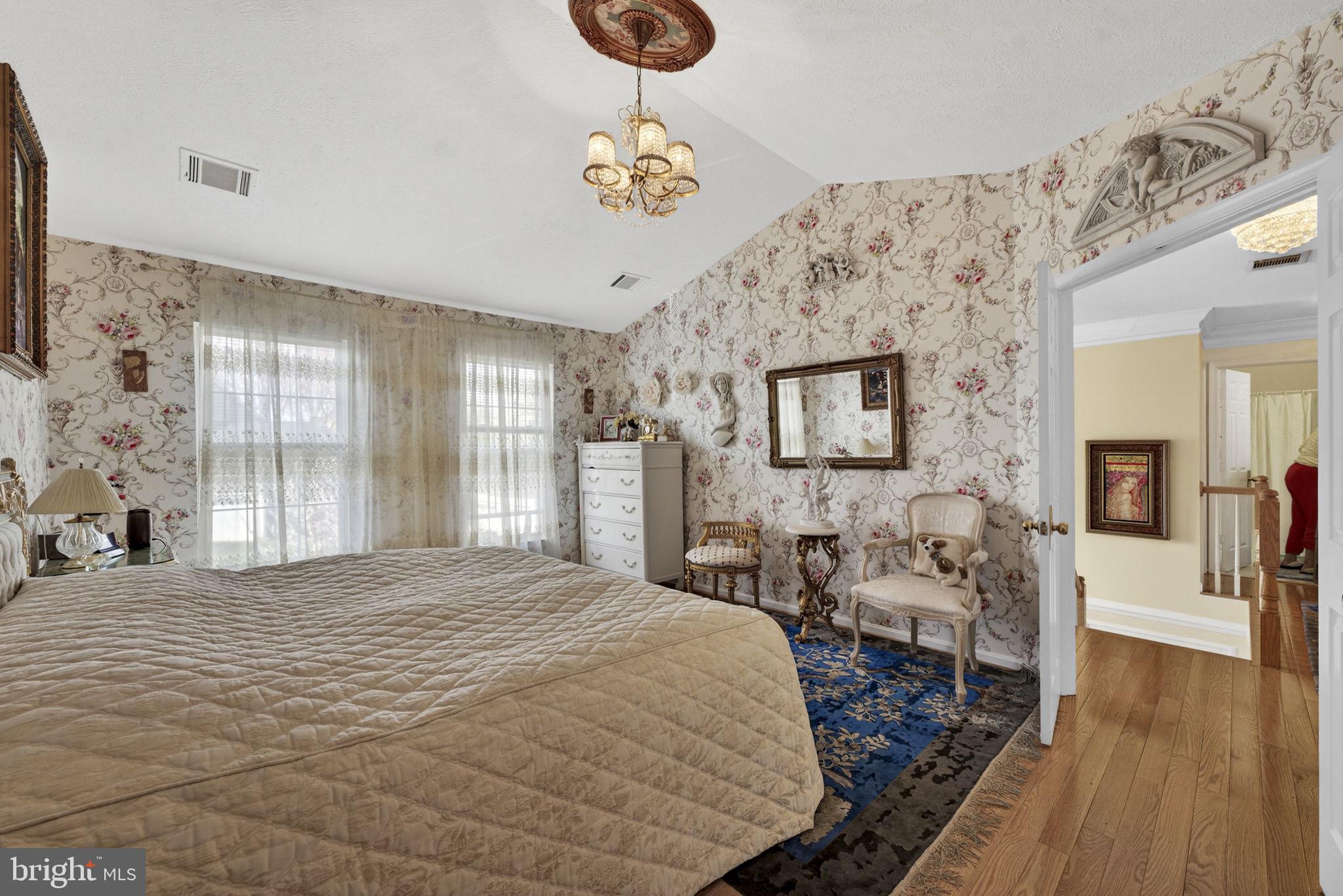 GREAT FALLS CHASE - Residential