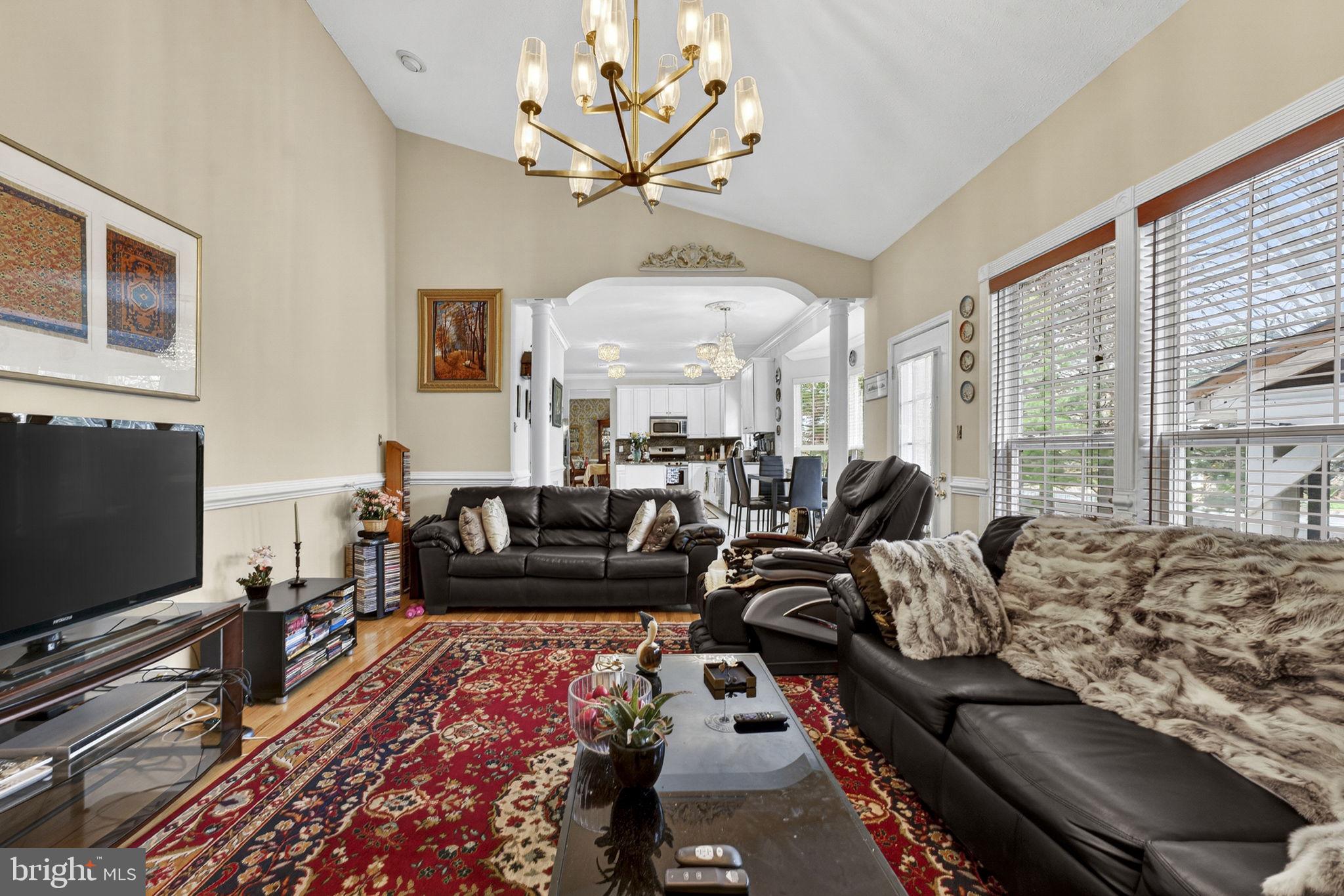 GREAT FALLS CHASE - Residential