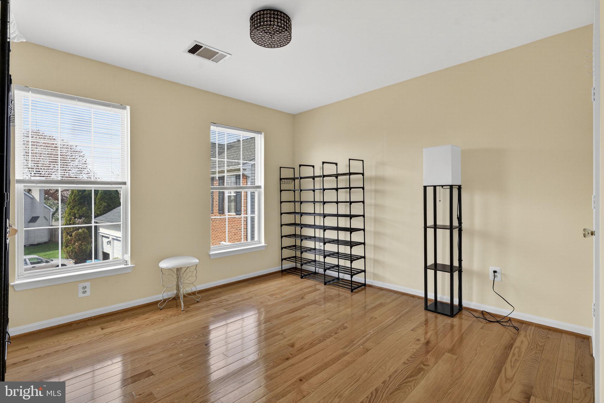 GREAT FALLS CHASE - Residential