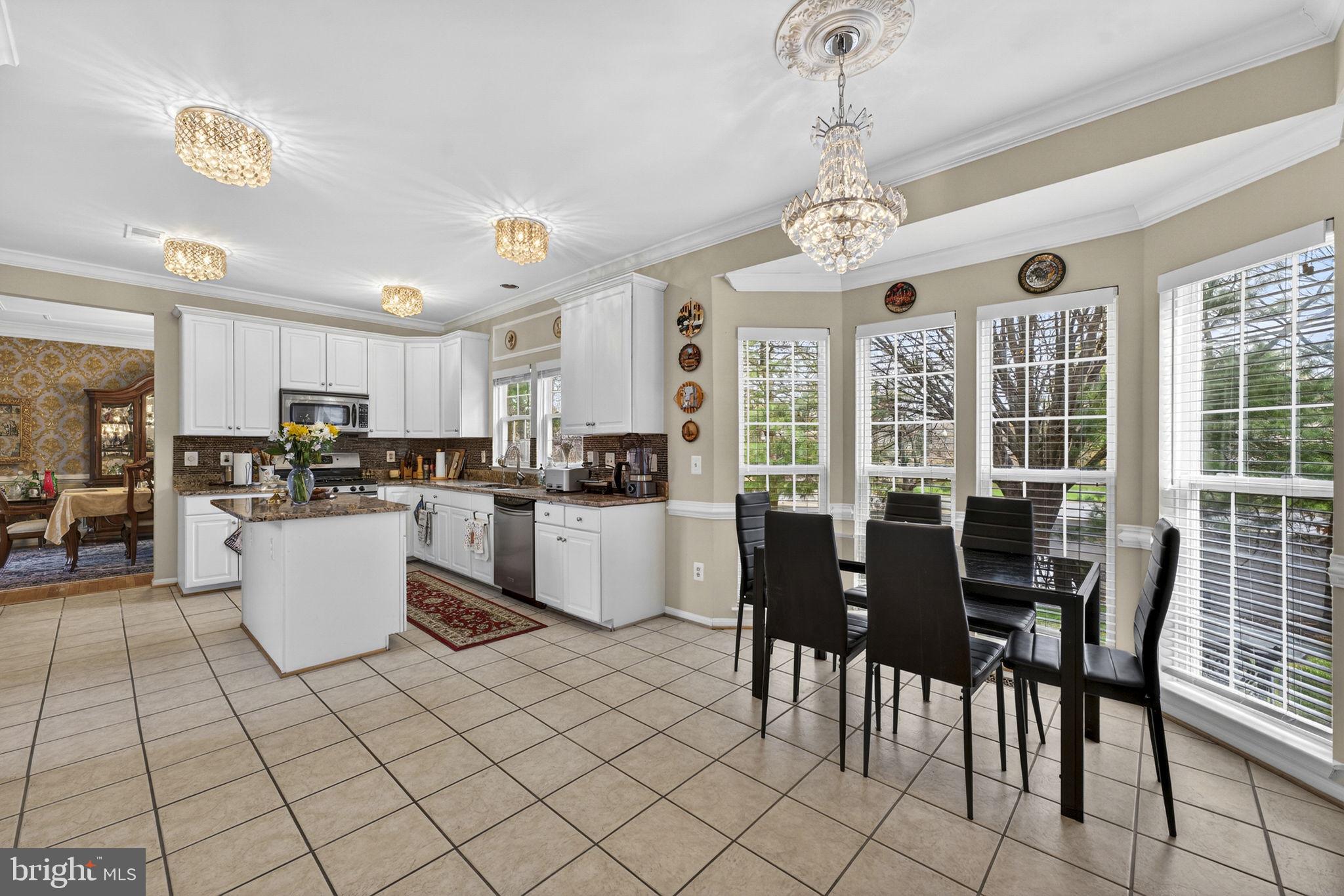 GREAT FALLS CHASE - Residential