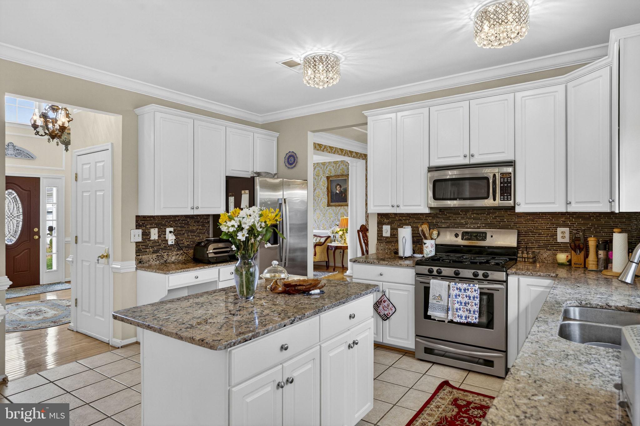 GREAT FALLS CHASE - Residential