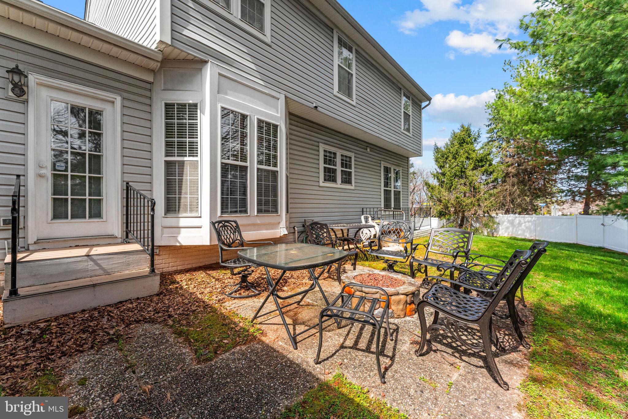 GREAT FALLS CHASE - Residential