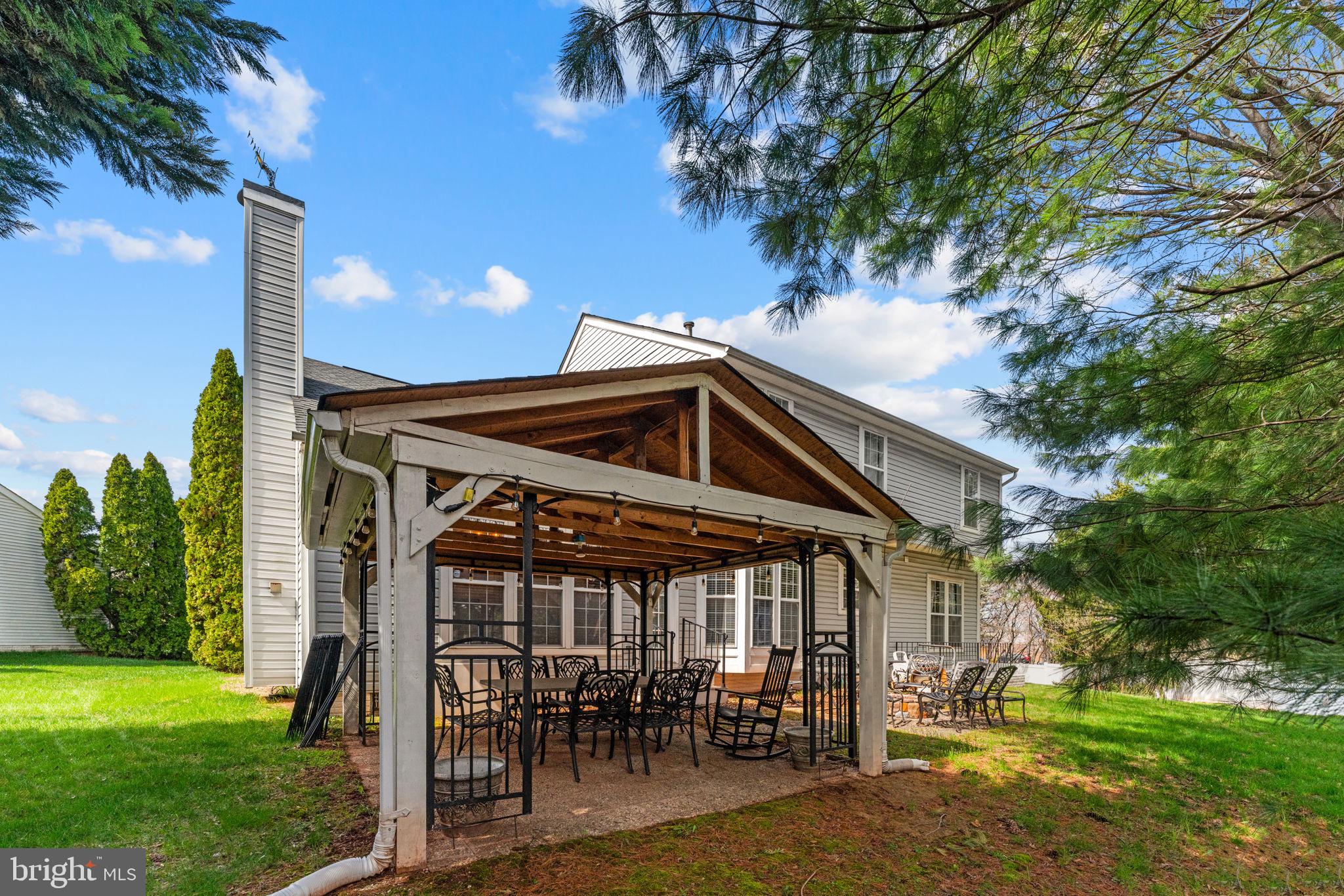 GREAT FALLS CHASE - Residential