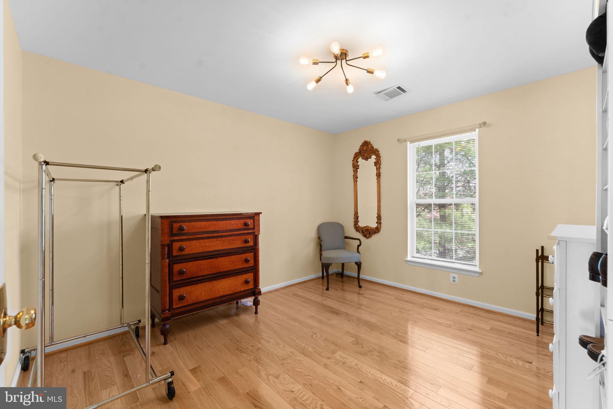 GREAT FALLS CHASE - Residential