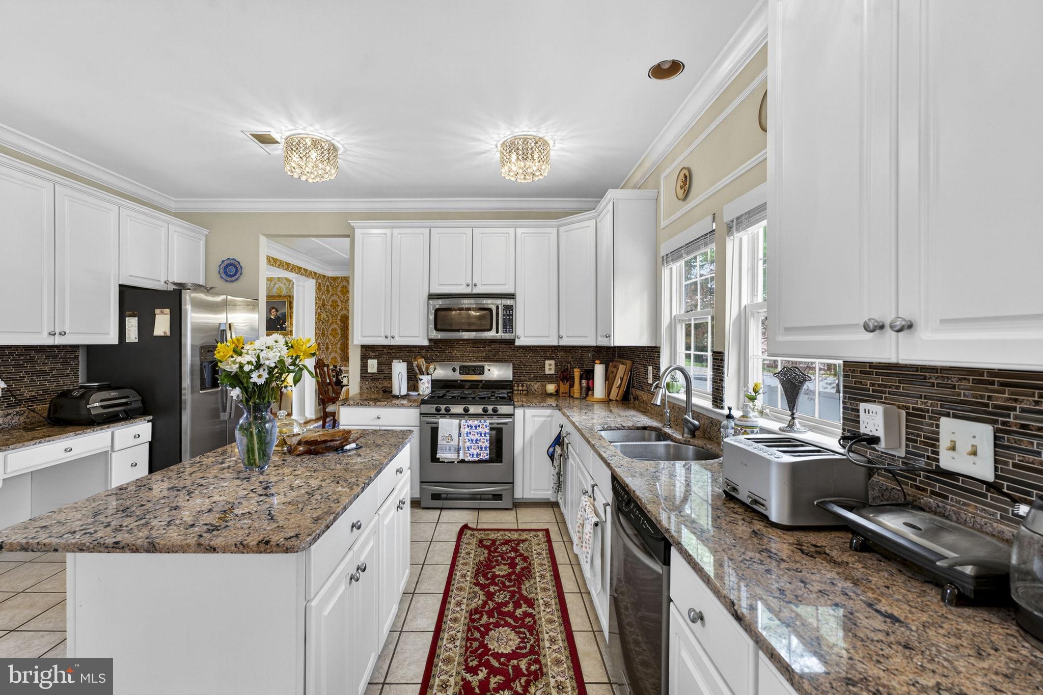 GREAT FALLS CHASE - Residential